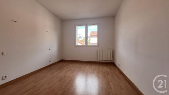 Afficher la photo en grand Appartement F3 à vendre - 3 pièces - 67.11 m2 - ST AFFRIQUE - 12 - MIDI-PYRENEES - Century 21 Des 5 Vallées