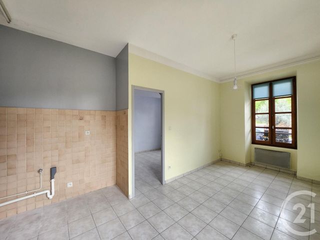 Appartement F2 à louer - 2 pièces - 33.17 m2 - ST AFFRIQUE - 12 - MIDI-PYRENEES - Century 21 Des 5 Vallées