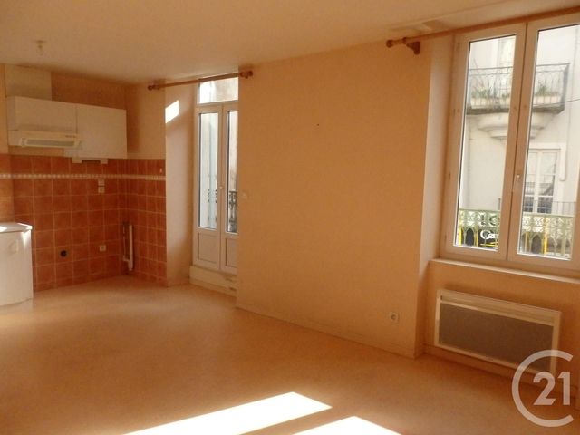 Afficher la photo en grand immeuble à vendre - 140.0 m2 - ST AFFRIQUE - 12 - MIDI-PYRENEES - Century 21 Des 5 Vallées