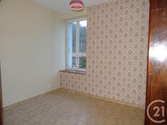 Appartement T4 à vendre - 4 pièces - 98.69 m2 - CALMELS ET LE VIALA - 12 - MIDI-PYRENEES - Century 21 Des 5 Vallées