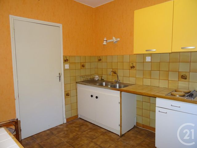 Appartement T4 à vendre - 4 pièces - 98.69 m2 - CALMELS ET LE VIALA - 12 - MIDI-PYRENEES - Century 21 Des 5 Vallées