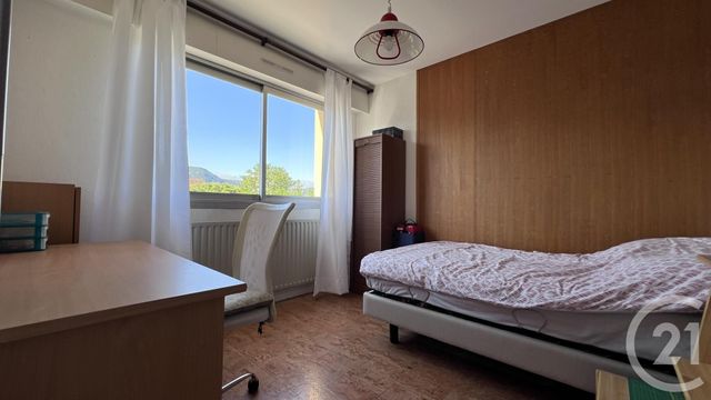 Appartement T4 à vendre - 4 pièces - 91.0 m2 - MILLAU - 12 - MIDI-PYRENEES - Century 21 Des 5 Vallées