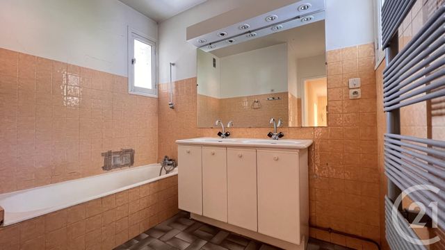 Appartement F3 à vendre - 3 pièces - 88.96 m2 - ST AFFRIQUE - 12 - MIDI-PYRENEES - Century 21 Des 5 Vallées