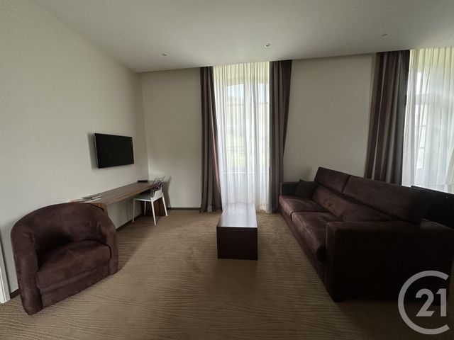 Appartement T3 à louer - 3 pièces - 85.2 m2 - ST AFFRIQUE - 12 - MIDI-PYRENEES - Century 21 Des 5 Vallées