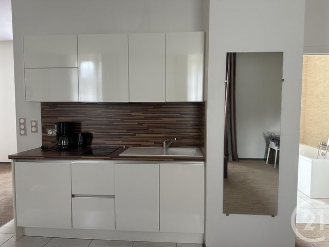 Appartement T3 à louer - 3 pièces - 85.2 m2 - ST AFFRIQUE - 12 - MIDI-PYRENEES - Century 21 Des 5 Vallées