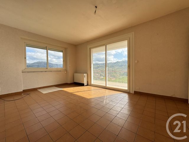 Appartement T4 à vendre - 4 pièces - 84.4 m2 - ST AFFRIQUE - 12 - MIDI-PYRENEES - Century 21 Des 5 Vallées