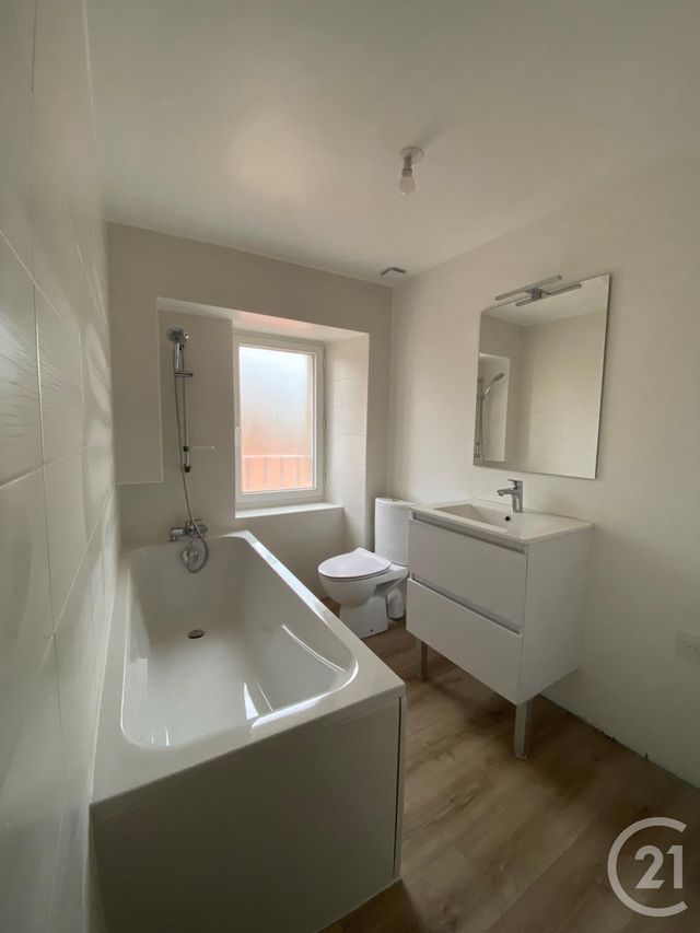 Appartement T3 à louer - 3 pièces - 82.35 m2 - ST AFFRIQUE - 12 - MIDI-PYRENEES - Century 21 Des 5 Vallées