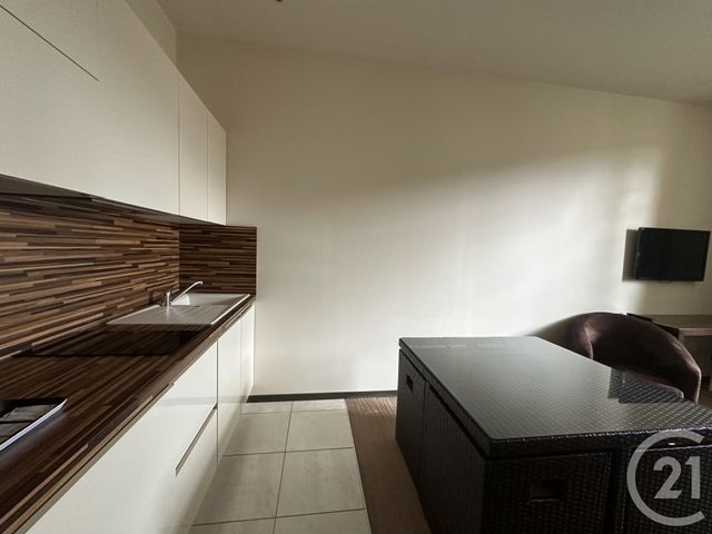 Appartement F2 à louer - 2 pièces - 41.7 m2 - ST AFFRIQUE - 12 - MIDI-PYRENEES - Century 21 Des 5 Vallées