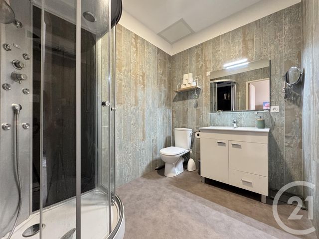 Afficher la photo en grand Appartement F4 à vendre - 4 pièces - 135.06 m2 - ST AFFRIQUE - 12 - MIDI-PYRENEES - Century 21 Des 5 Vallées