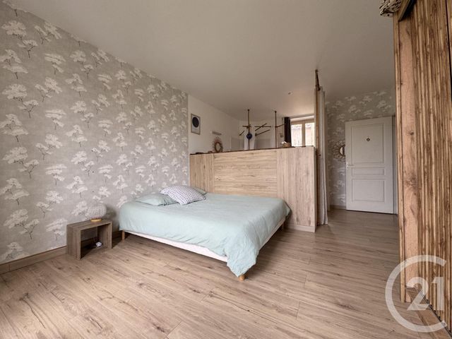 Afficher la photo en grand Appartement F4 à vendre - 4 pièces - 135.06 m2 - ST AFFRIQUE - 12 - MIDI-PYRENEES - Century 21 Des 5 Vallées