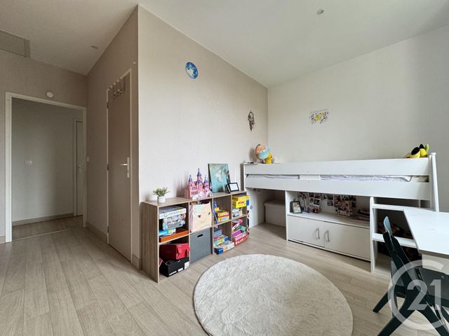 Afficher la photo en grand Appartement F4 à vendre - 4 pièces - 135.06 m2 - ST AFFRIQUE - 12 - MIDI-PYRENEES - Century 21 Des 5 Vallées