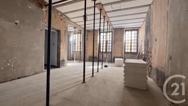 Afficher la photo en grand immeuble à vendre - 220.0 m2 - ST AFFRIQUE - 12 - MIDI-PYRENEES - Century 21 Des 5 Vallées
