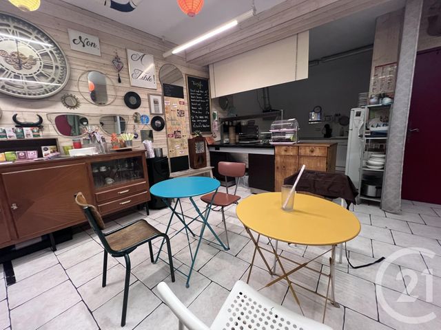 Afficher la photo en grand immeuble à vendre - 220.0 m2 - ST AFFRIQUE - 12 - MIDI-PYRENEES - Century 21 Des 5 Vallées