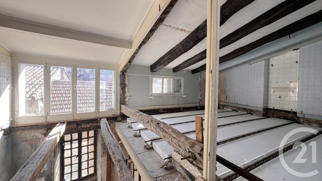 Afficher la photo en grand immeuble à vendre - 220.0 m2 - ST AFFRIQUE - 12 - MIDI-PYRENEES - Century 21 Des 5 Vallées
