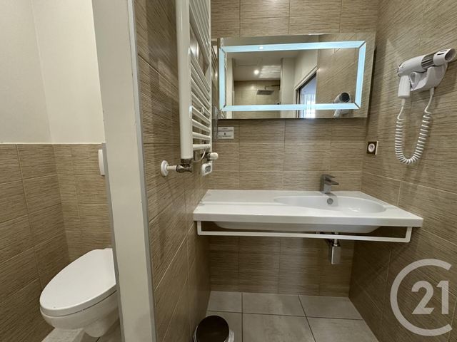 Appartement F2 à louer - 2 pièces - 39.9 m2 - ST AFFRIQUE - 12 - MIDI-PYRENEES - Century 21 Des 5 Vallées
