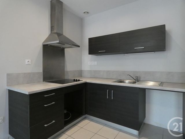 Appartement T3 à louer - 3 pièces - 62.48 m2 - ST AFFRIQUE - 12 - MIDI-PYRENEES - Century 21 Des 5 Vallées