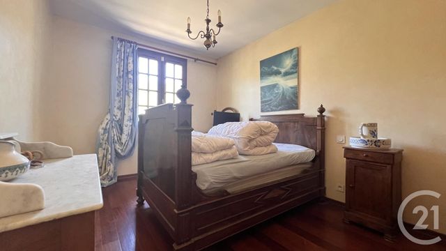 Afficher la photo en grand maison à vendre - 7 pièces - 240.0 m2 - VERSOLS ET LAPEYRE - 12 - MIDI-PYRENEES - Century 21 Des 5 Vallées