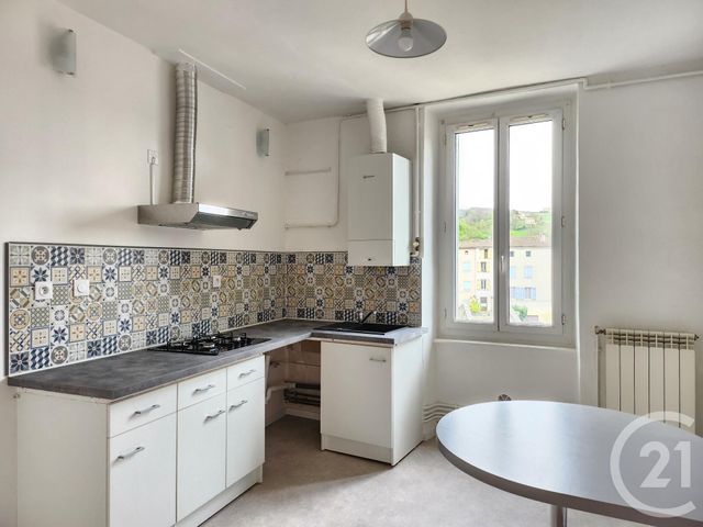 Appartement T2 à louer - 2 pièces - 61.6 m2 - ST AFFRIQUE - 12 - MIDI-PYRENEES - Century 21 Des 5 Vallées