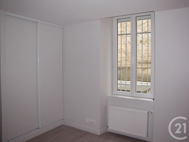 Appartement T3 à louer - 3 pièces - 59.1 m2 - ST AFFRIQUE - 12 - MIDI-PYRENEES - Century 21 Des 5 Vallées