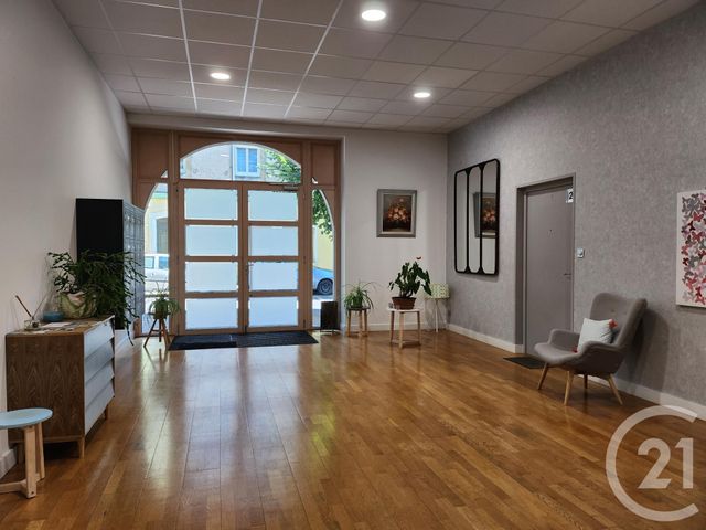 Appartement T2 à louer - 2 pièces - 36.89 m2 - ST AFFRIQUE - 12 - MIDI-PYRENEES - Century 21 Des 5 Vallées