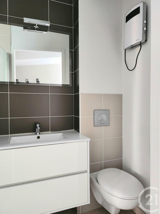 Appartement T2 à louer - 2 pièces - 36.89 m2 - ST AFFRIQUE - 12 - MIDI-PYRENEES - Century 21 Des 5 Vallées