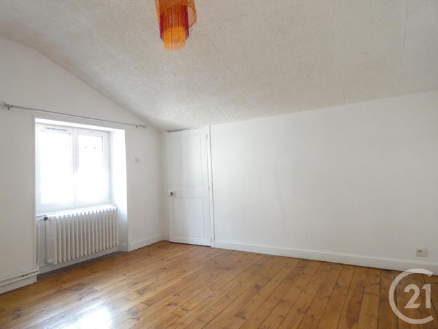 Appartement Duplex à louer - 4 pièces - 81.0 m2 - ST AFFRIQUE - 12 - MIDI-PYRENEES - Century 21 Des 5 Vallées