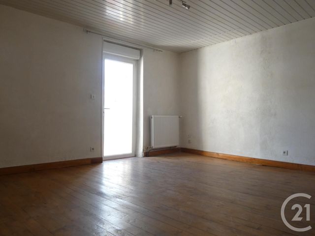 Appartement Duplex à louer - 4 pièces - 81.0 m2 - ST AFFRIQUE - 12 - MIDI-PYRENEES - Century 21 Des 5 Vallées