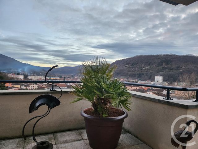 Appartement T4 à louer - 4 pièces - 122.0 m2 - ST AFFRIQUE - 12 - MIDI-PYRENEES - Century 21 Des 5 Vallées