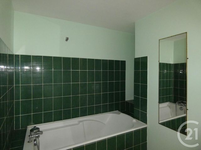 maison à louer - 3 pièces - 76.14 m2 - ST AFFRIQUE - 12 - MIDI-PYRENEES - Century 21 Des 5 Vallées