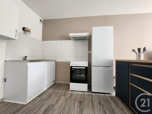 Appartement F2 à louer - 2 pièces - 43.65 m2 - ST AFFRIQUE - 12 - MIDI-PYRENEES - Century 21 Des 5 Vallées