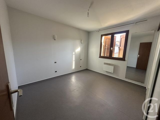 maison à louer - 4 pièces - 94.2 m2 - ST AFFRIQUE - 12 - MIDI-PYRENEES - Century 21 Des 5 Vallées