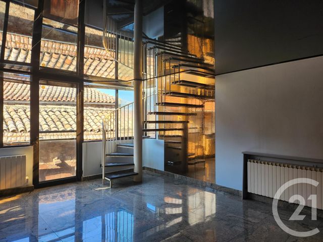 Appartement T4 à louer - 4 pièces - 110.35 m2 - ST AFFRIQUE - 12 - MIDI-PYRENEES - Century 21 Des 5 Vallées