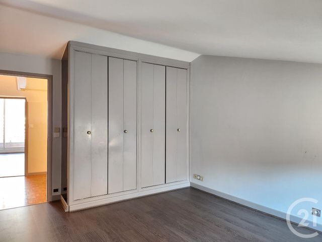 Appartement T4 à louer - 4 pièces - 110.35 m2 - ST AFFRIQUE - 12 - MIDI-PYRENEES - Century 21 Des 5 Vallées