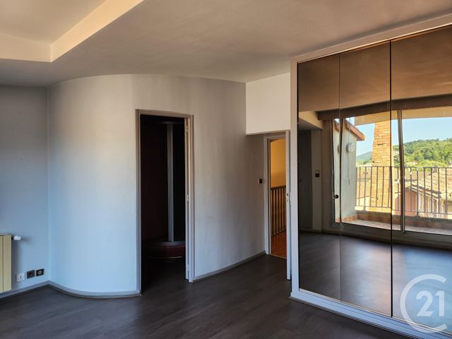 Appartement T4 à louer - 4 pièces - 110.35 m2 - ST AFFRIQUE - 12 - MIDI-PYRENEES - Century 21 Des 5 Vallées