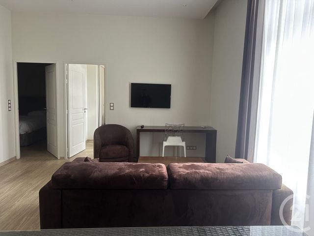Appartement T3 à louer - 3 pièces - 65.0 m2 - ST AFFRIQUE - 12 - MIDI-PYRENEES - Century 21 Des 5 Vallées