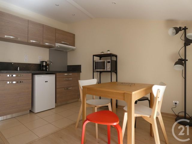 Appartement Studio à louer - 1 pièce - 26.7 m2 - ST AFFRIQUE - 12 - MIDI-PYRENEES - Century 21 Des 5 Vallées