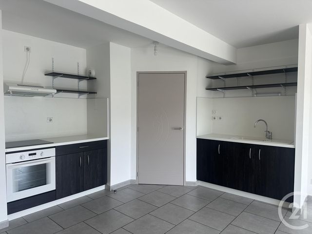 Appartement F2 à louer - 2 pièces - 51.7 m2 - ST AFFRIQUE - 12 - MIDI-PYRENEES - Century 21 Des 5 Vallées