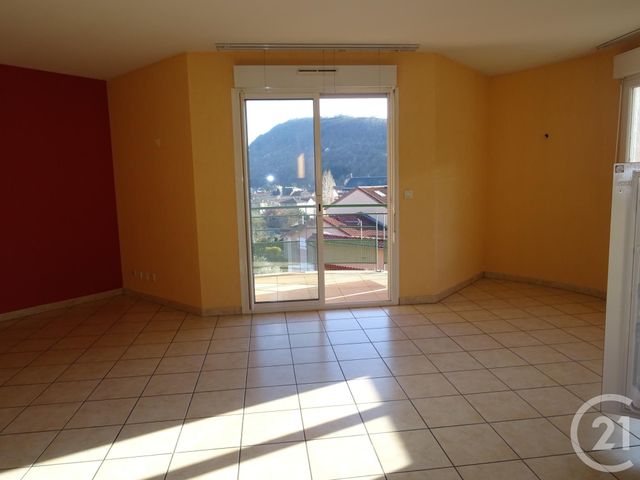 Appartement T3 à louer - 3 pièces - 76.52 m2 - ST AFFRIQUE - 12 - MIDI-PYRENEES - Century 21 Des 5 Vallées