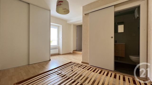 Appartement T2 à louer - 2 pièces - 35.1 m2 - ST AFFRIQUE - 12 - MIDI-PYRENEES - Century 21 Des 5 Vallées