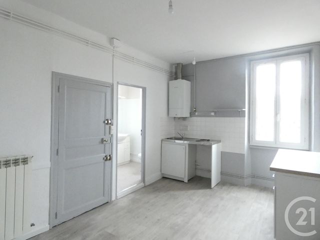 Appartement T3 à louer - 2 pièces - 37.38 m2 - ST AFFRIQUE - 12 - MIDI-PYRENEES - Century 21 Des 5 Vallées