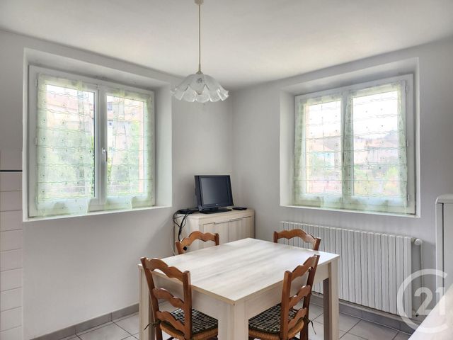 Appartement T2 à louer - 2 pièces - 31.0 m2 - ST AFFRIQUE - 12 - MIDI-PYRENEES - Century 21 Des 5 Vallées