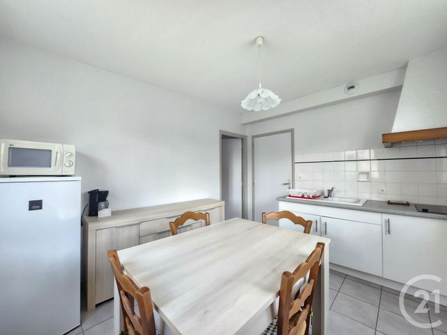 Appartement T2 à louer - 2 pièces - 31.0 m2 - ST AFFRIQUE - 12 - MIDI-PYRENEES - Century 21 Des 5 Vallées