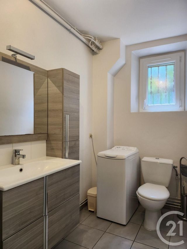 Appartement T2 à louer - 2 pièces - 31.0 m2 - ST AFFRIQUE - 12 - MIDI-PYRENEES - Century 21 Des 5 Vallées