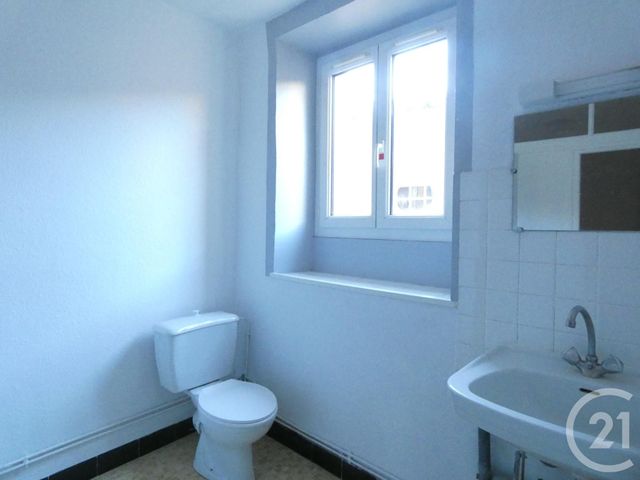 Appartement T2 à louer - 2 pièces - 58.7 m2 - ST AFFRIQUE - 12 - MIDI-PYRENEES - Century 21 Des 5 Vallées