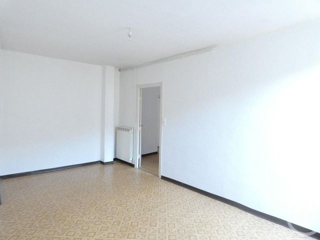 Appartement T2 à louer - 2 pièces - 58.7 m2 - ST AFFRIQUE - 12 - MIDI-PYRENEES - Century 21 Des 5 Vallées