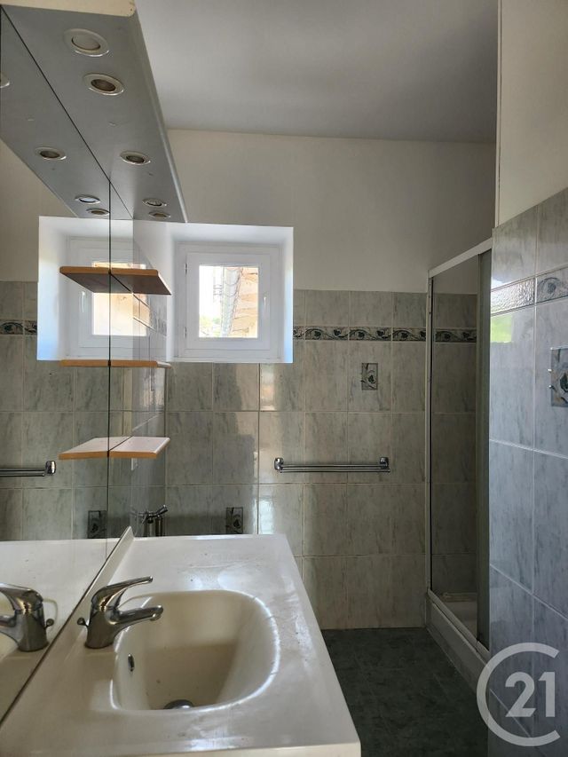 Appartement F3 à louer - 3 pièces - 74.03 m2 - ST ROME DE CERNON - 12 - MIDI-PYRENEES - Century 21 Des 5 Vallées