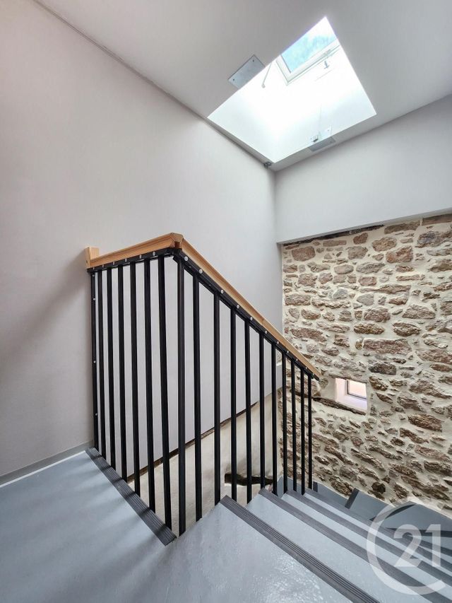 Appartement T2 à louer - 2 pièces - 34.4 m2 - ST AFFRIQUE - 12 - MIDI-PYRENEES - Century 21 Des 5 Vallées