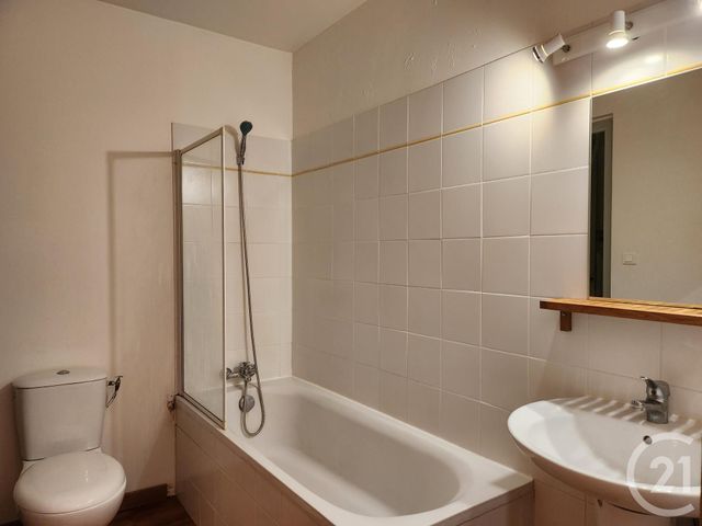 Appartement T3 à louer - 3 pièces - 70.0 m2 - LA CAVALERIE - 12 - MIDI-PYRENEES - Century 21 Des 5 Vallées