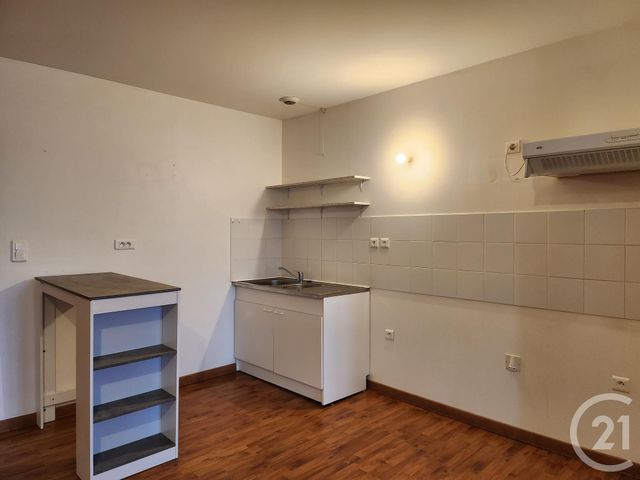 Appartement T3 à louer - 3 pièces - 70.0 m2 - LA CAVALERIE - 12 - MIDI-PYRENEES - Century 21 Des 5 Vallées
