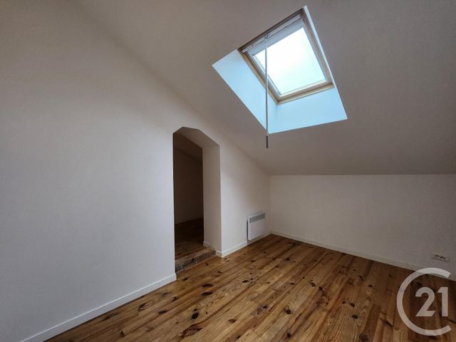 Appartement T3 à louer - 3 pièces - 70.0 m2 - LA CAVALERIE - 12 - MIDI-PYRENEES - Century 21 Des 5 Vallées